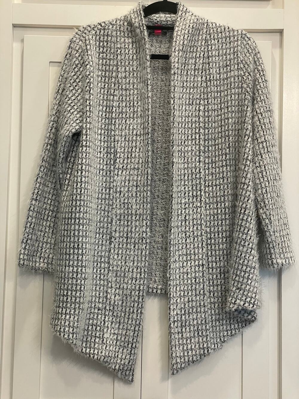 Vince Camuto black and white houndstooth eyelash cardigan Med.